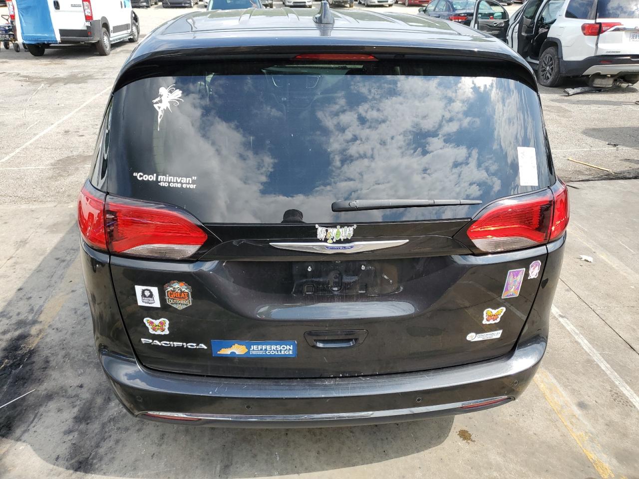 2020 Chrysler Pacifica Touring VIN: 2C4RC1FG1LR216121 Lot: 66035465