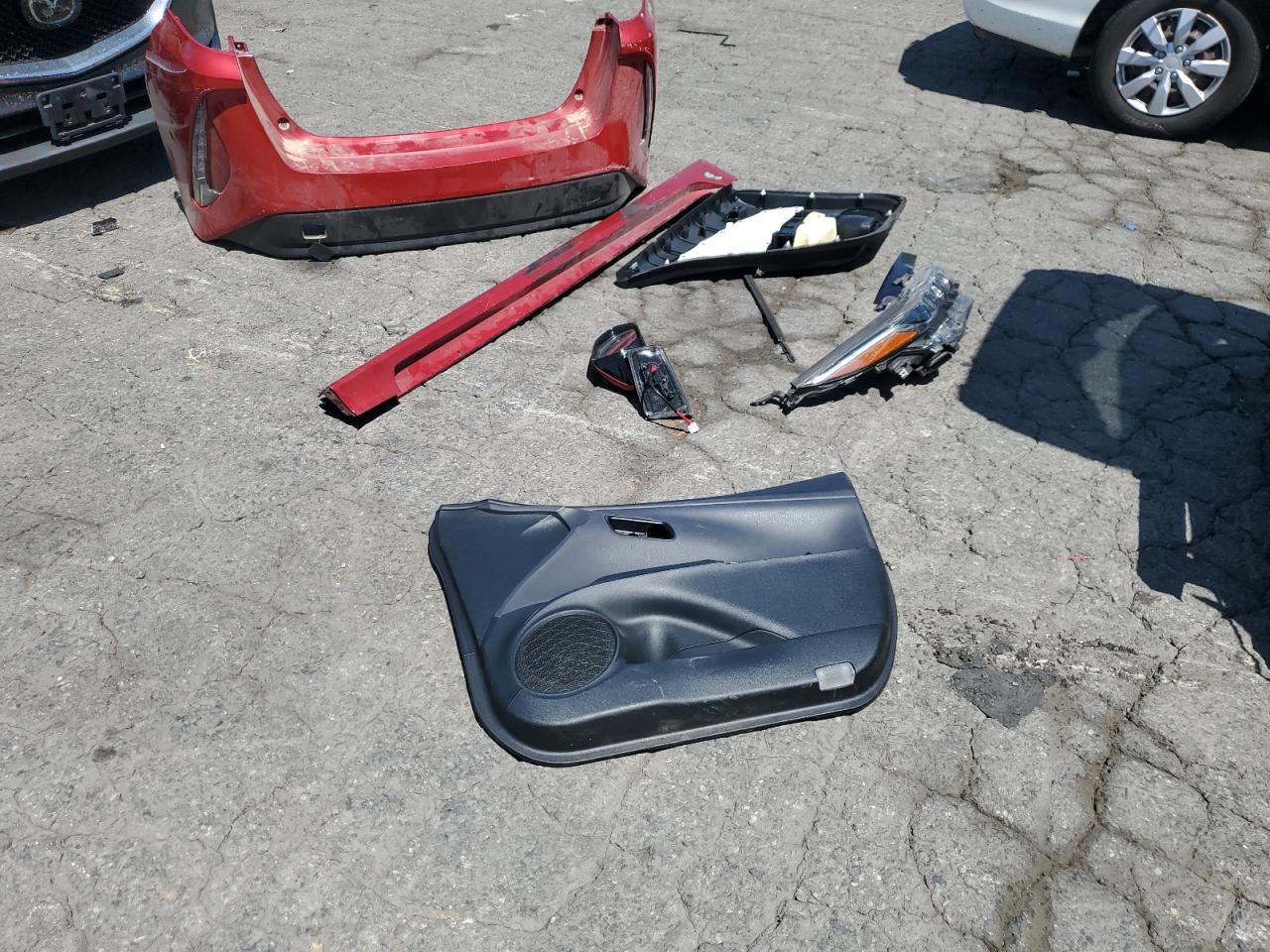 2019 Toyota Prius Prime VIN: JTDKARFP2K3116882 Lot: 63417905