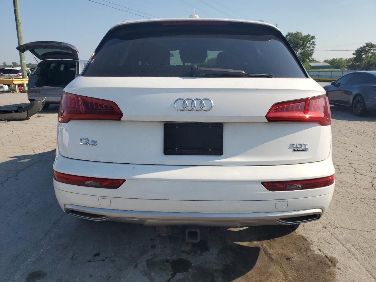 wa1anafy9j2209715 WA1ANAFY9J2209715 2018 Audi Q5 Premium