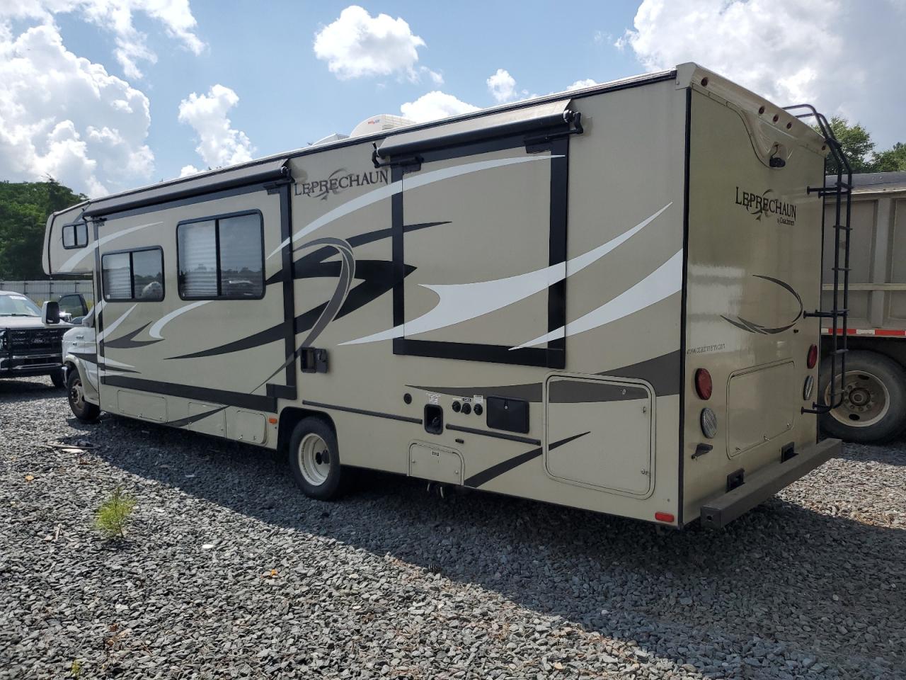 2013 Coachmen Leprechaun M-319Ds beige null gas 1FDXE4FS2CDB29706 photo #3