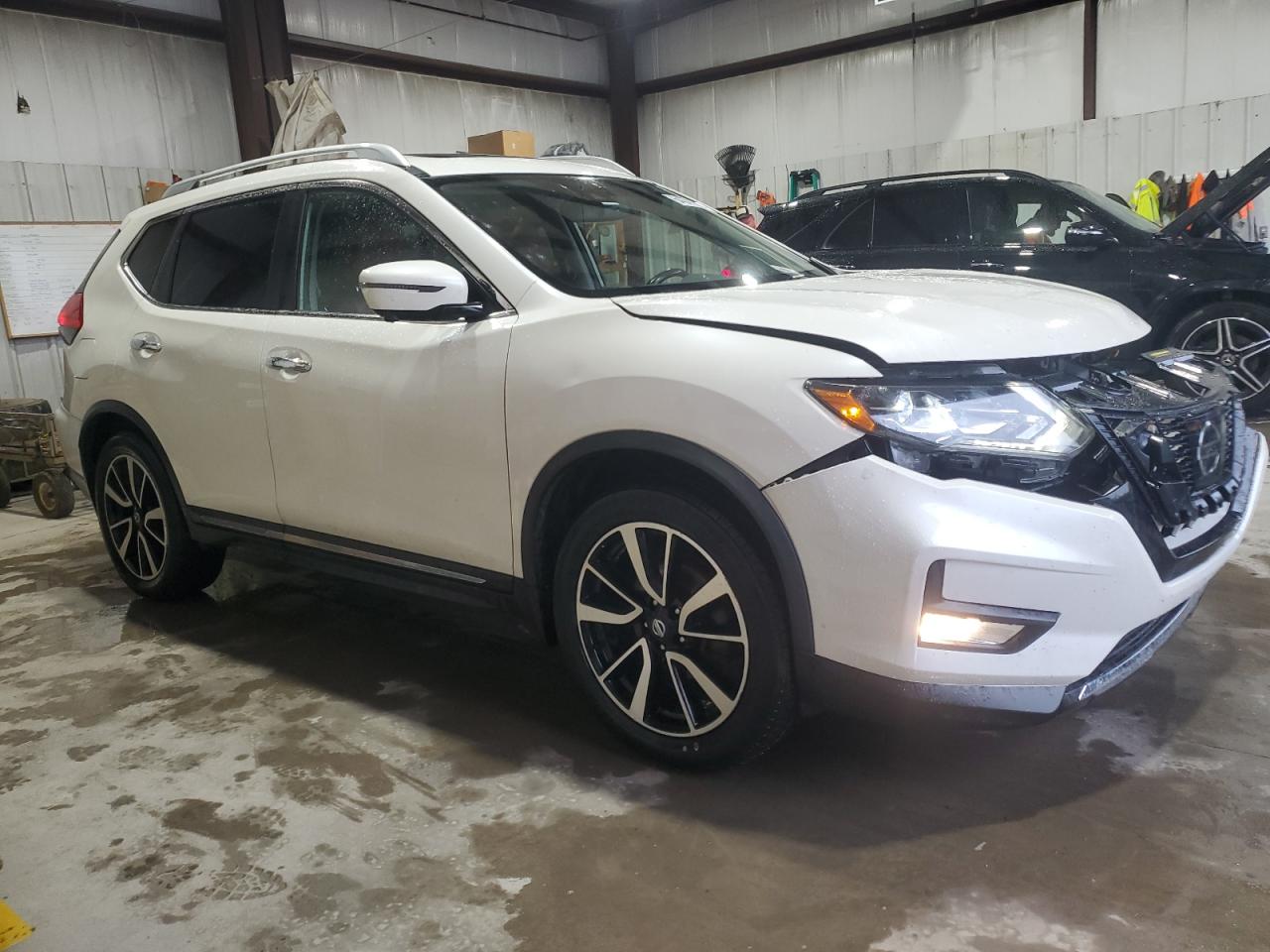 2017 Nissan Rogue S VIN: JN8AT2MVXHW284151 Lot: 64371925