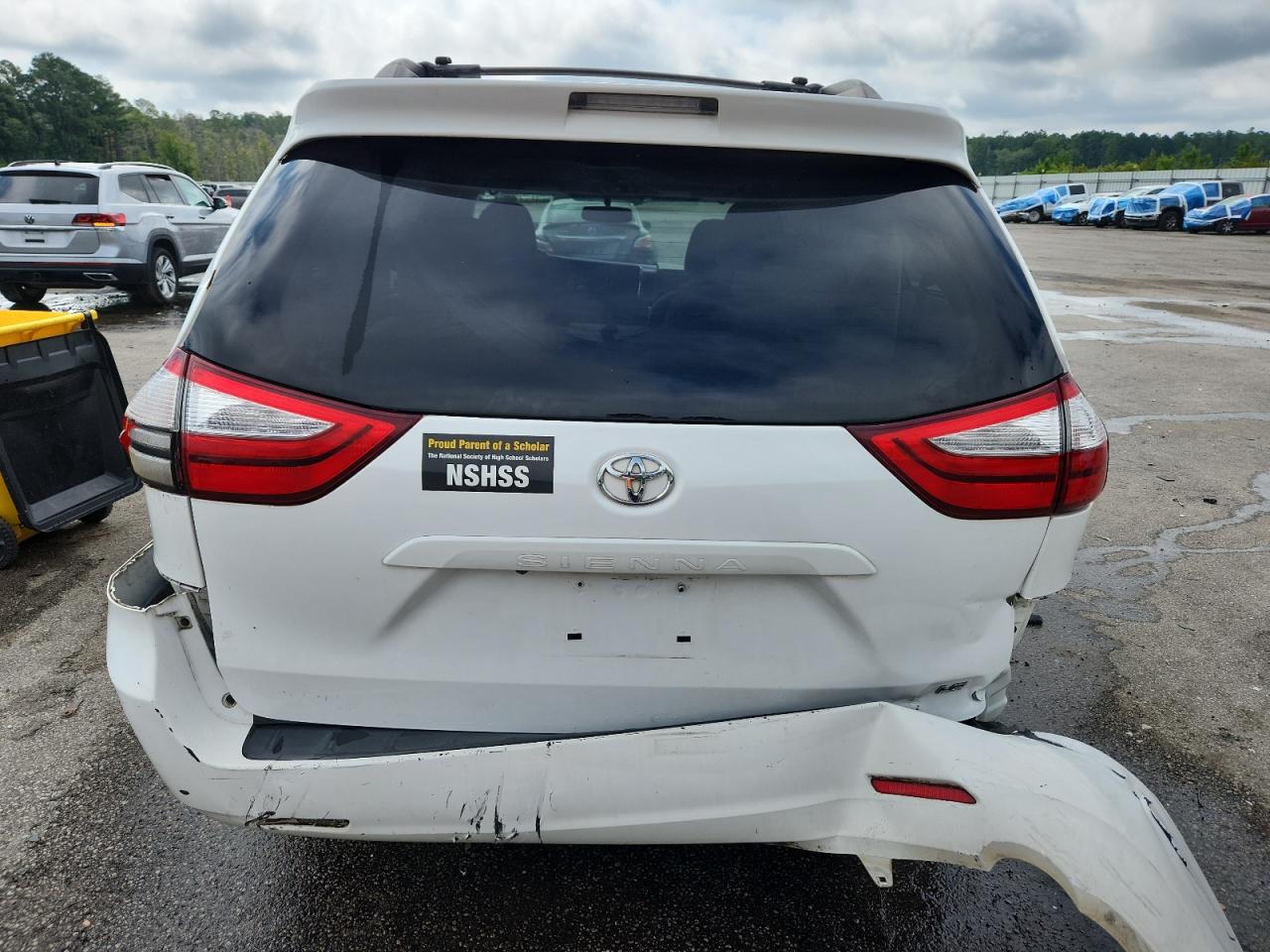 2015 Toyota Sienna Le VIN: 5TDKK3DC3FS551991 Lot: 64172195