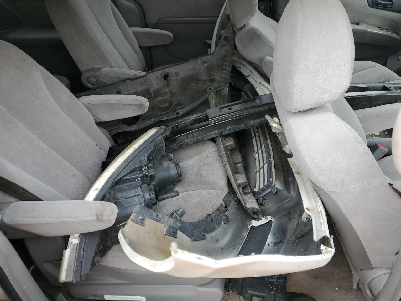 2006 Kia Sedona Ex VIN: KNDMB233066034135 Lot: 64778935