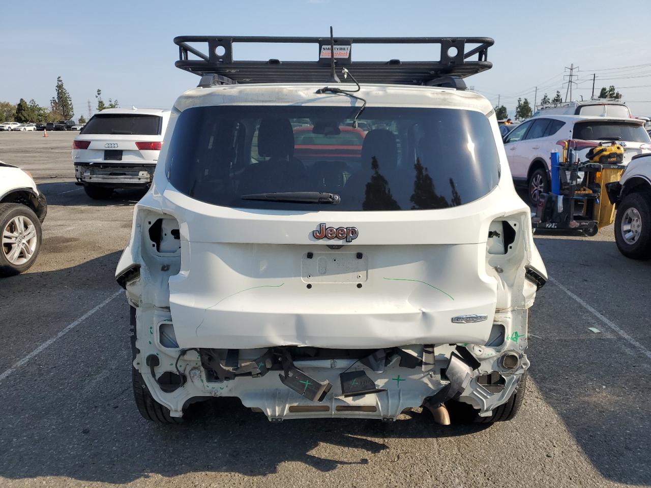 2015 Jeep Renegade Latitude VIN: ZACCJABT8FPB32661 Lot: 65026395