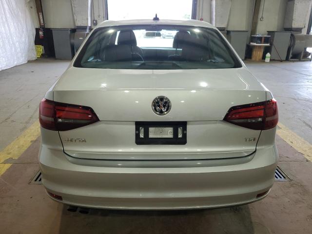 VOLKSWAGEN JETTA 2016 Srebrny