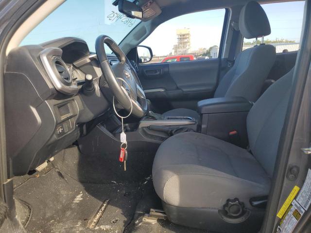 Pickups TOYOTA TACOMA 2017 Szary