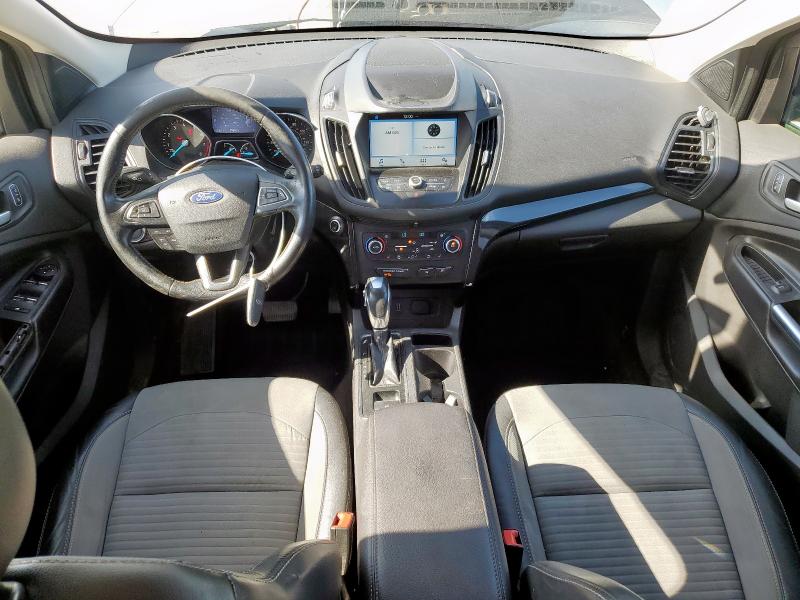  FORD ESCAPE 2019 Srebrny