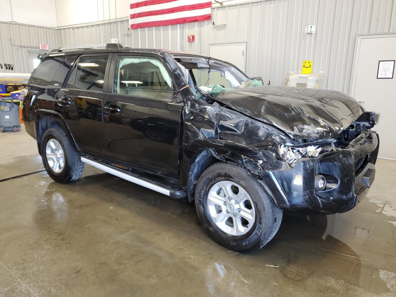 2022 Toyota 4Runner Sr5/Sr5 Premium VIN: JTENU5JR2N6042769 Lot: 64403505