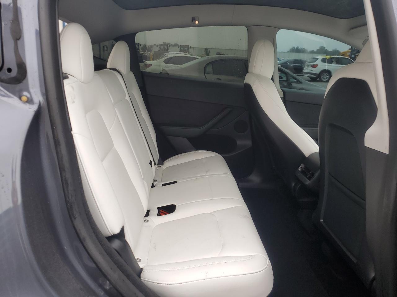 2023 Tesla Model Y VIN: 7SAYGDEE5PF627589 Lot: 64124605