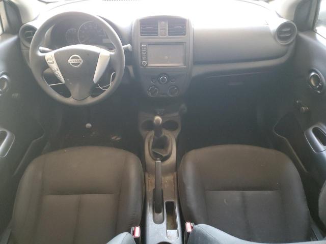  NISSAN VERSA 2019 Srebrny
