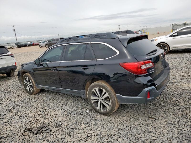  SUBARU OUTBACK 2018 Czarny