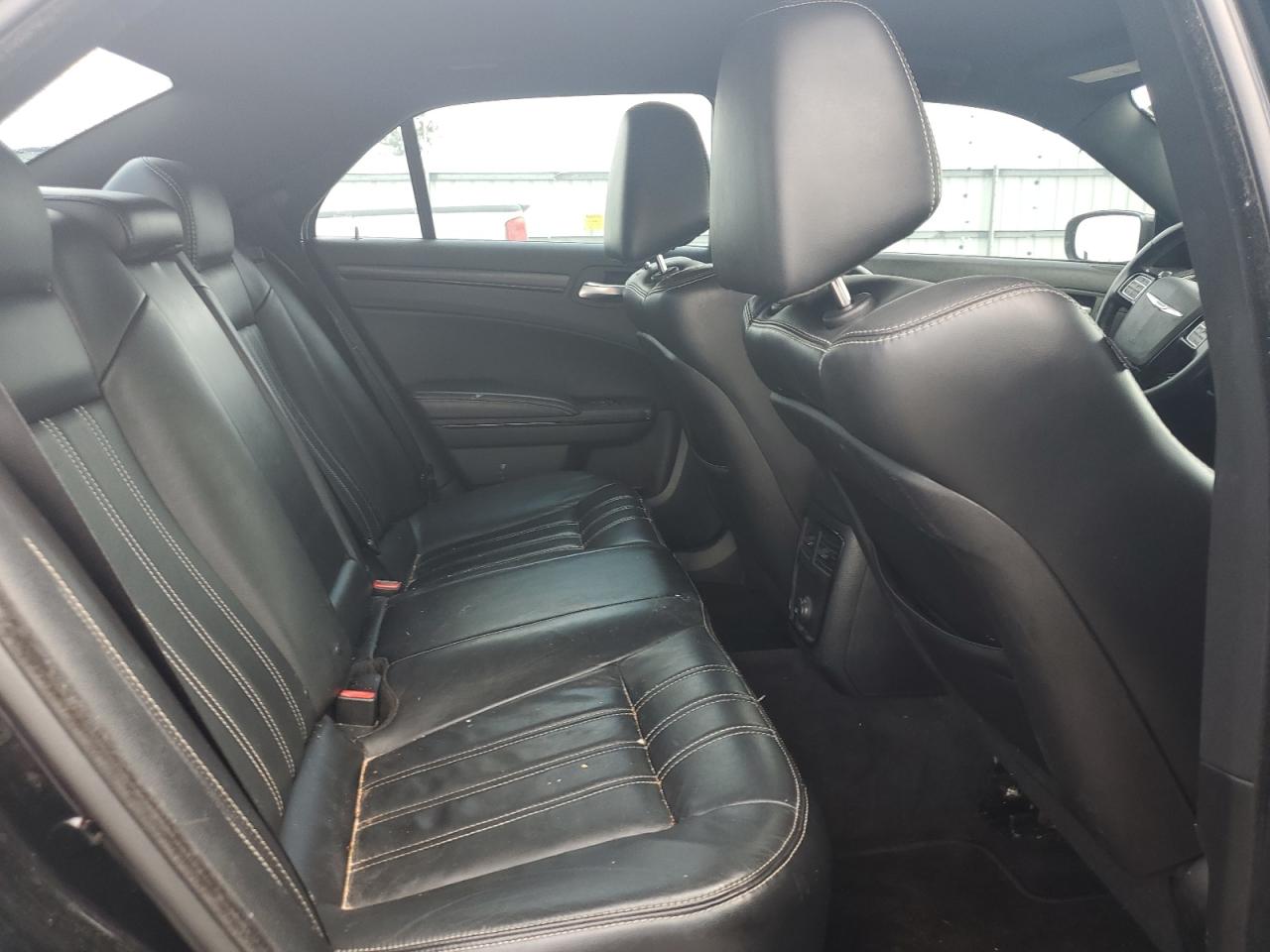 2014 Chrysler 300 S VIN: 2C3CCABGXEH376412 Lot: 63739035