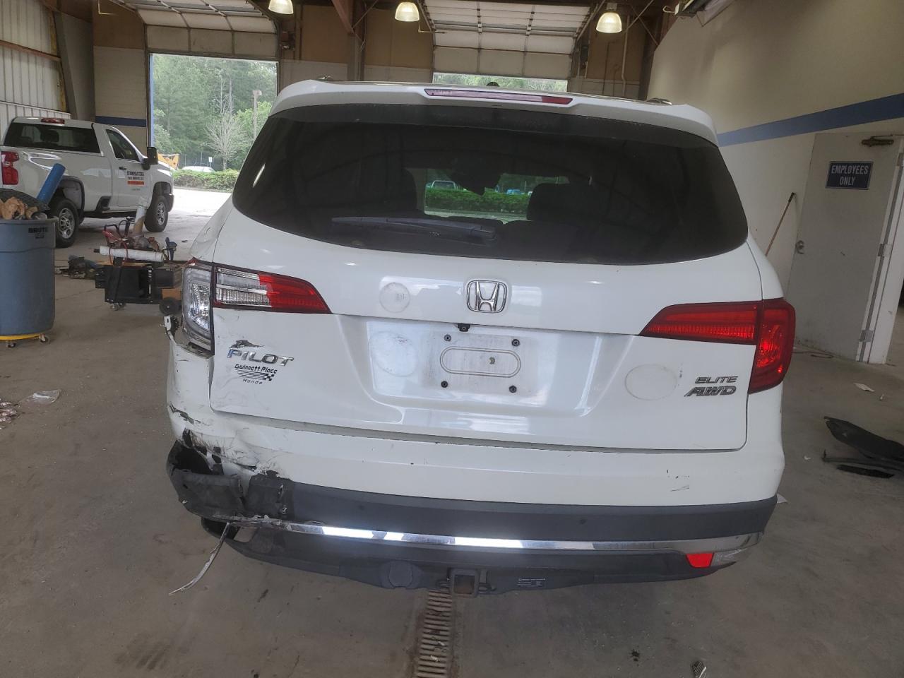 2017 Honda Pilot Elite VIN: 5FNYF6H01HB071889 Lot: 63770775