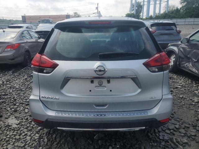  NISSAN ROGUE 2018 Серебристый