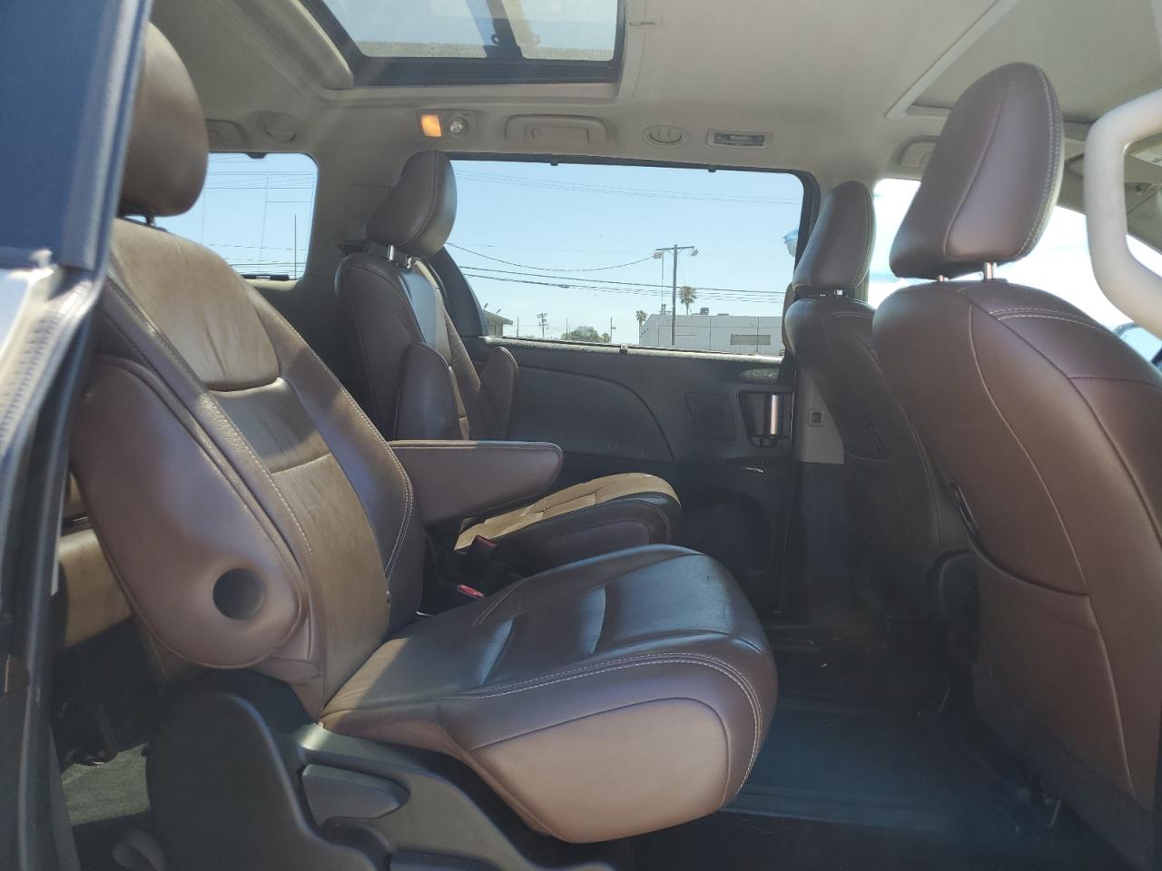 2015 Toyota Sienna Xle VIN: 5TDDK3DC1FS121417 Lot: 64295755