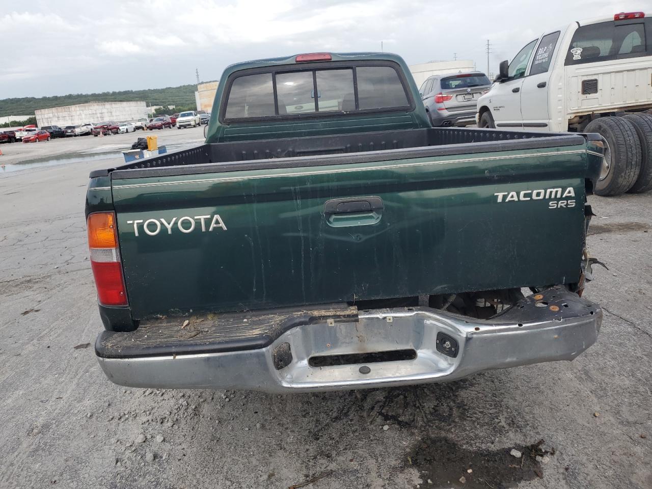 1999 Toyota Tacoma Xtracab VIN: 4TAVL52N8XZ561633 Lot: 65270545
