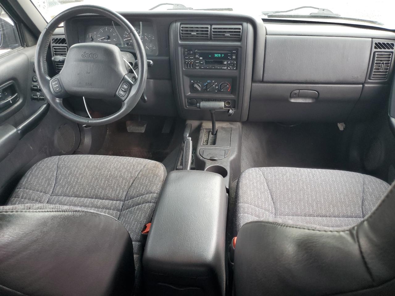 2001 Jeep Cherokee Sport VIN: 1J4FF48SX1L608270 Lot: 61985865