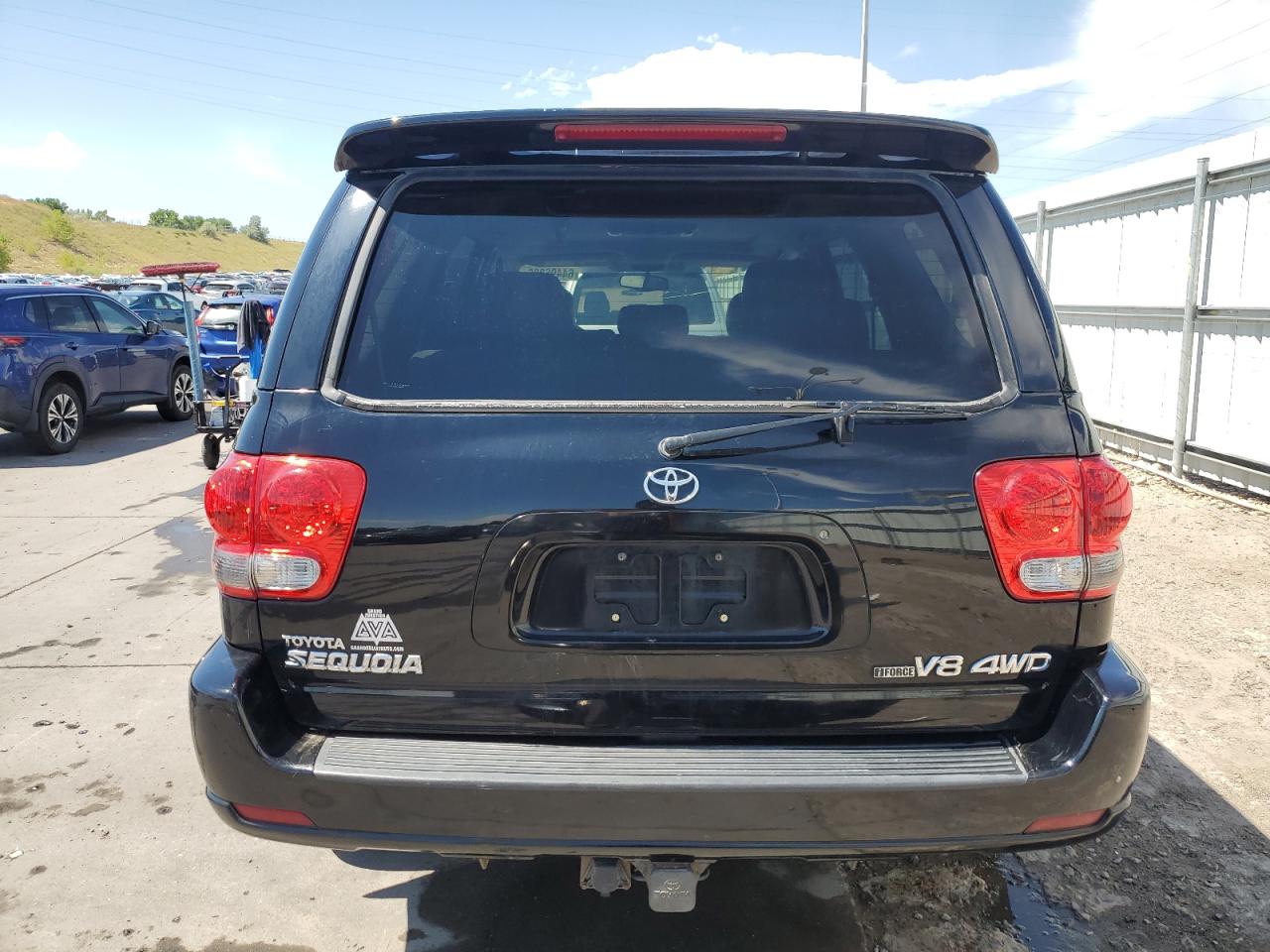 2005 Toyota Sequoia Limited VIN: 5TDBT48A85S242415 Lot: 64496885
