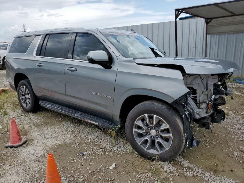  CHEVROLET SUBURBAN 2023 Srebrny