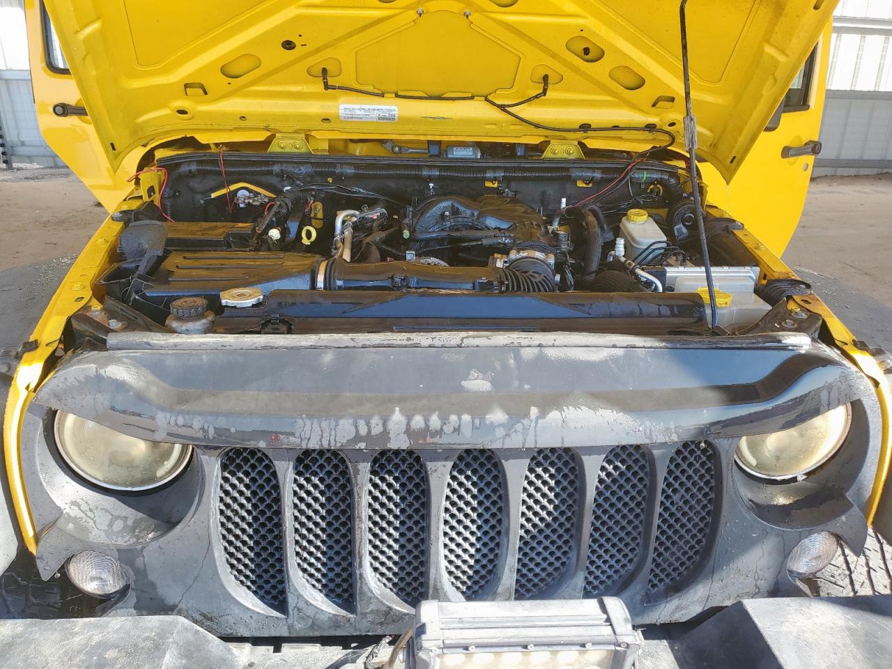 2015 Jeep Wrangler Unlimited Sport VIN: 1C4BJWDG1FL566224 Lot: 64113195