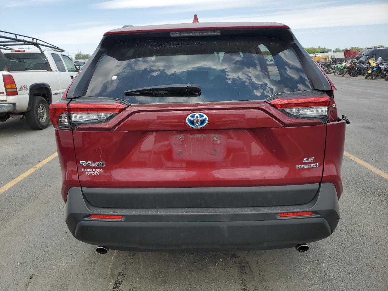 2020 Toyota Rav4 Le VIN: JTMMWRFV5LD061798 Lot: 64257215