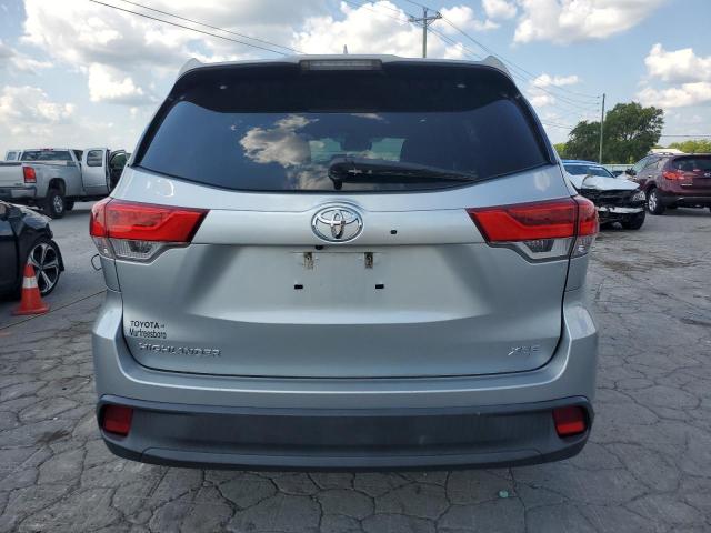  TOYOTA HIGHLANDER 2019 Silver
