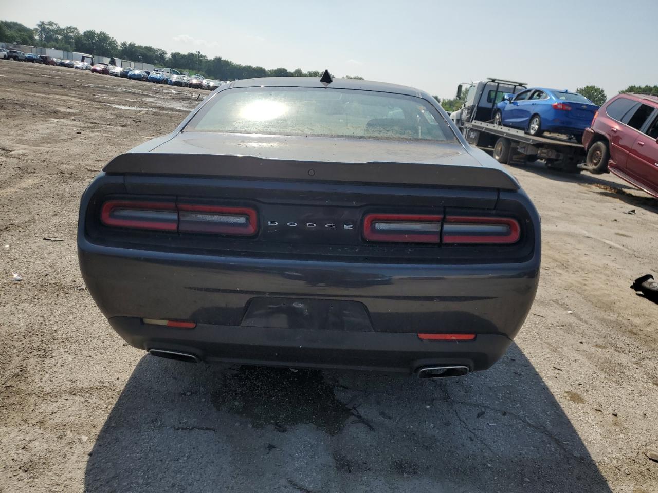 2018 Dodge Challenger Sxt VIN: 2C3CDZAG5JH161933 Lot: 64328445