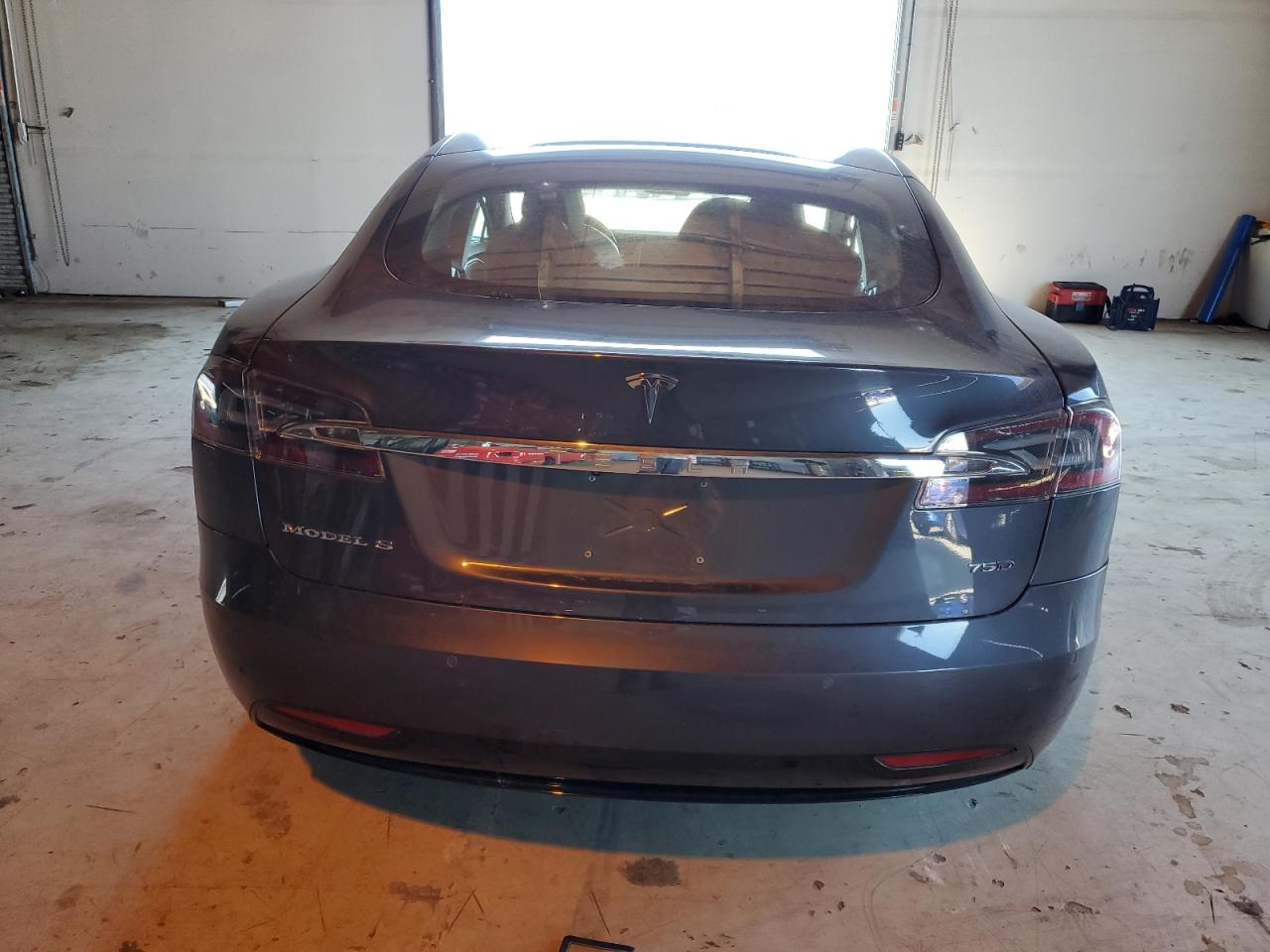 2018 Tesla Model S VIN: 5YJSA1E27JF268214 Lot: 65636875
