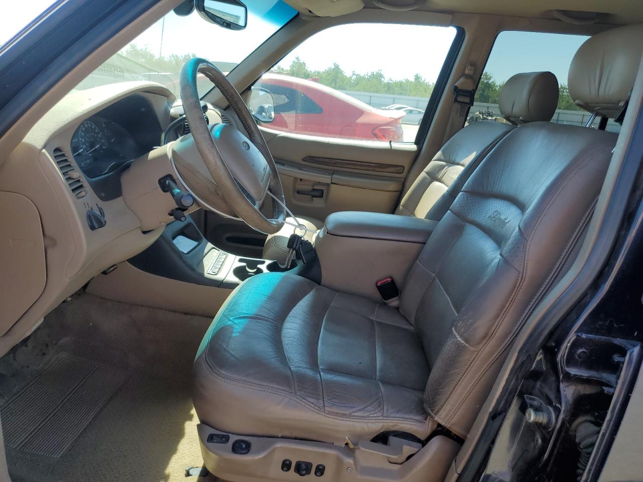 2000 Ford Explorer Limited VIN: 1FMDU75E0YZA21422 Lot: 63618475