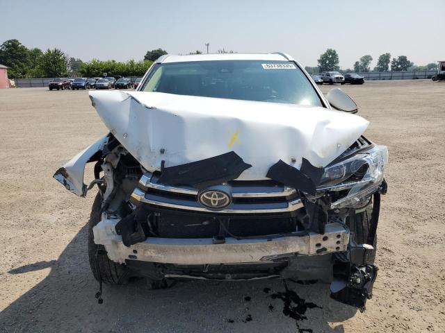 2017 TOYOTA HIGHLANDER SE  