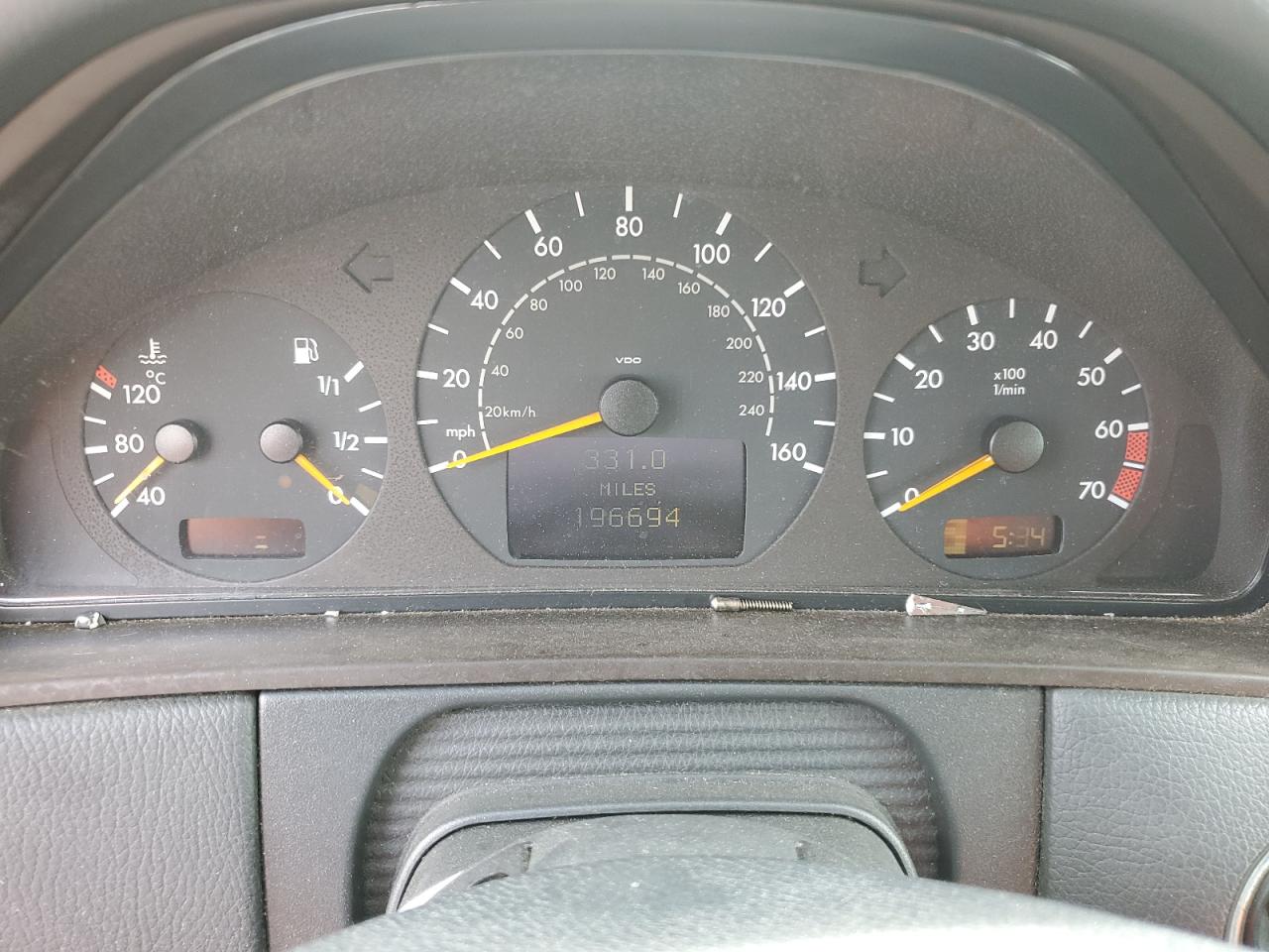 2001 Mercedes-Benz E 320 VIN: WDBJF65J01B235011 Lot: 64805565