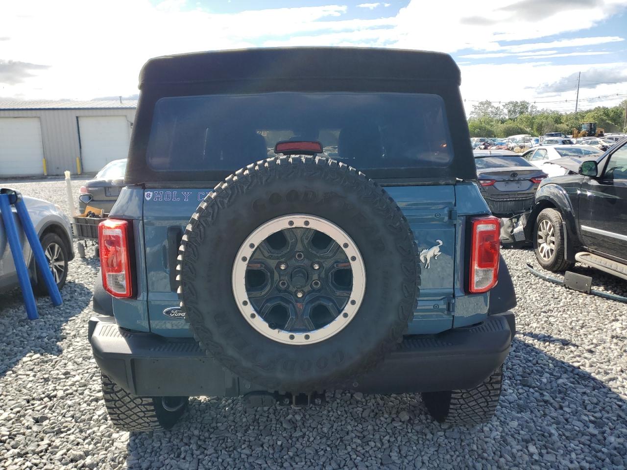 2022 Ford Bronco Base VIN: 1FMEE5DP9NLB54140 Lot: 63028935