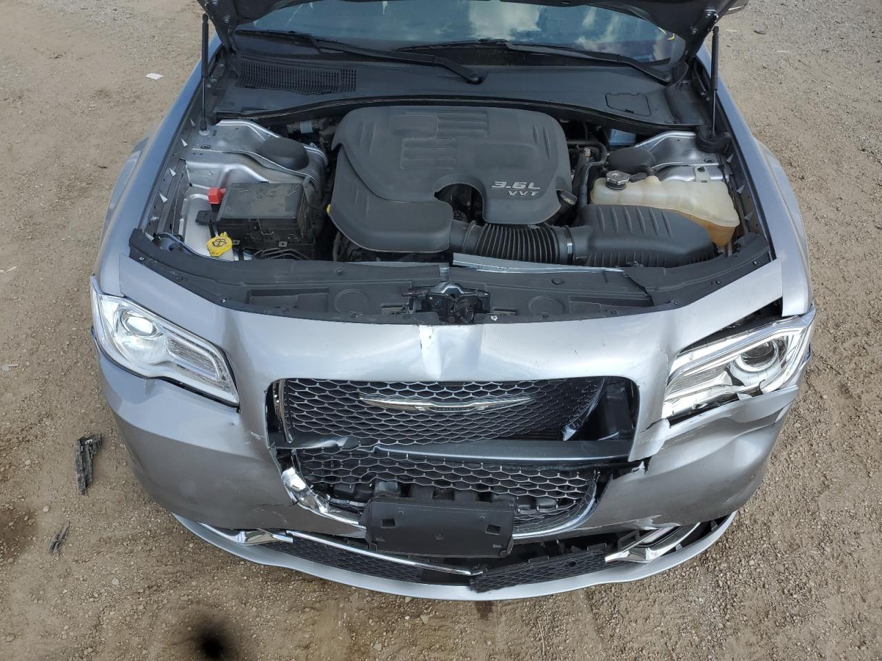 2018 Chrysler 300 Limited VIN: 2C3CCAKG0JH300417 Lot: 64967955