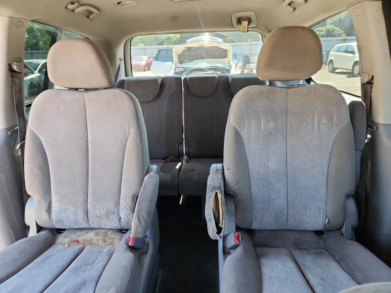 2012 Kia Sedona Lx VIN: KNDMG4C76C6456681 Lot: 65759295