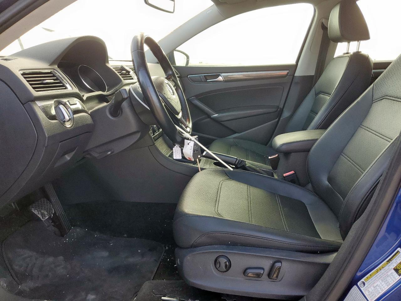 2017 Volkswagen Passat Se VIN: 1VWBT7A32HC000431 Lot: 65785435