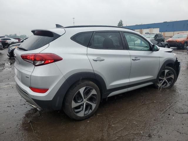  HYUNDAI TUCSON 2018 Srebrny