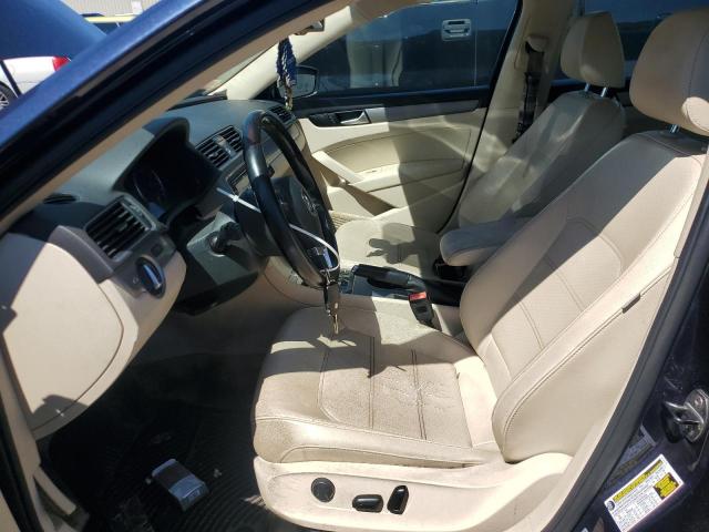 Sedans VOLKSWAGEN PASSAT 2014 Blue