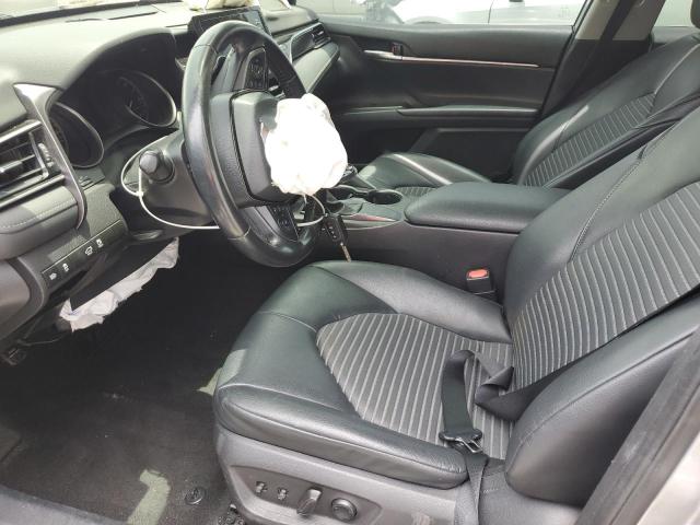  TOYOTA CAMRY 2021 Srebrny