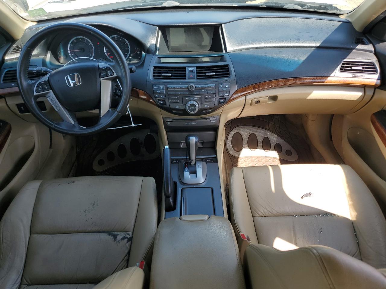 2011 Honda Accord Exl VIN: 1HGCP3F84BA028499 Lot: 63231545