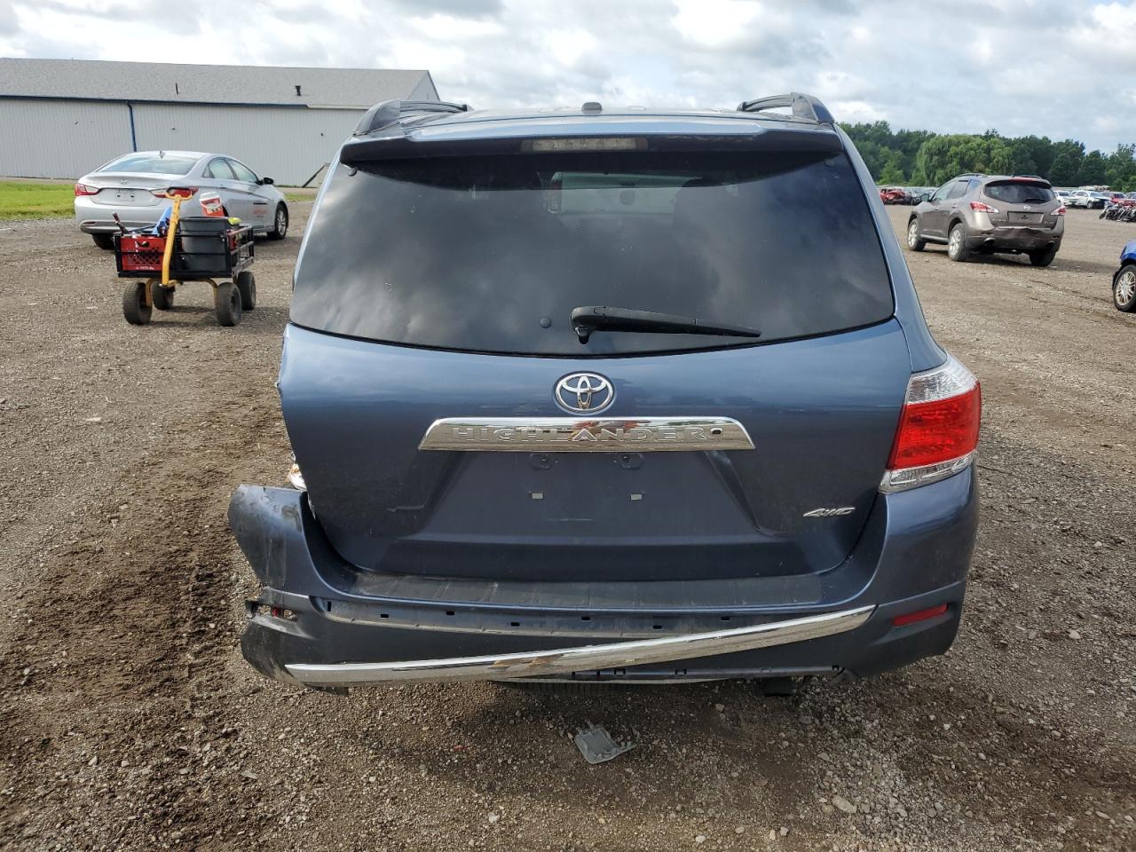 2011 Toyota Highlander Base VIN: 5TDBK3EH3BS051589 Lot: 65228905