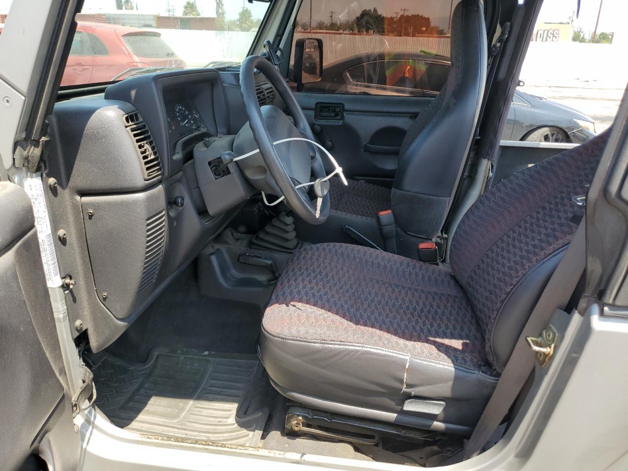 2000 Jeep Wrangler / Tj Se VIN: 1J4FA29P3YP739914 Lot: 65254995