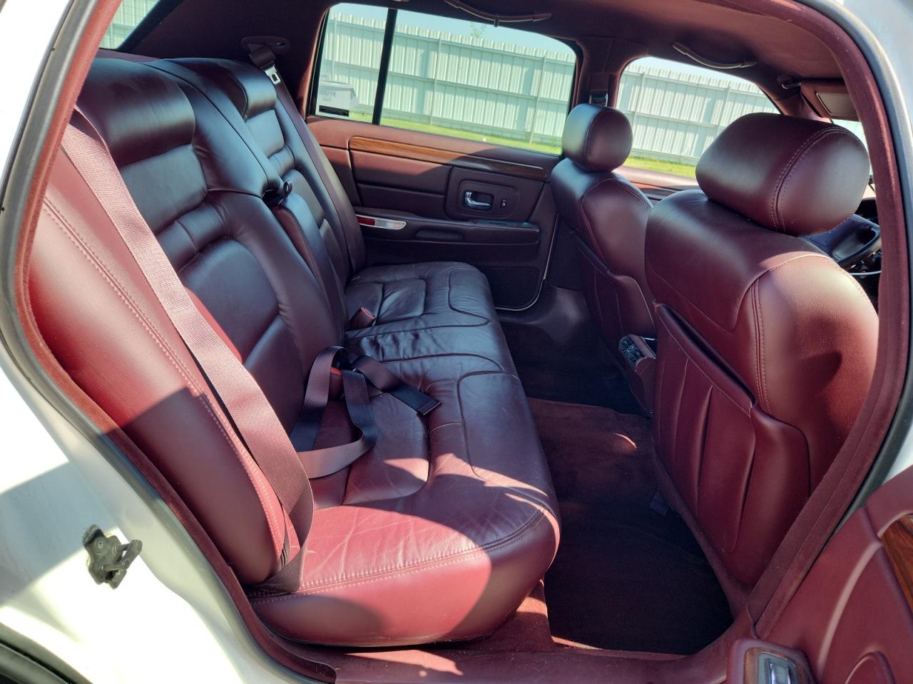 1998 Cadillac Deville VIN: 1G6KD54Y6WU724502 Lot: 62839215