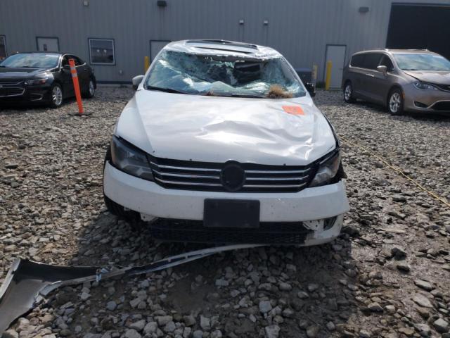  VOLKSWAGEN PASSAT 2013 Biały