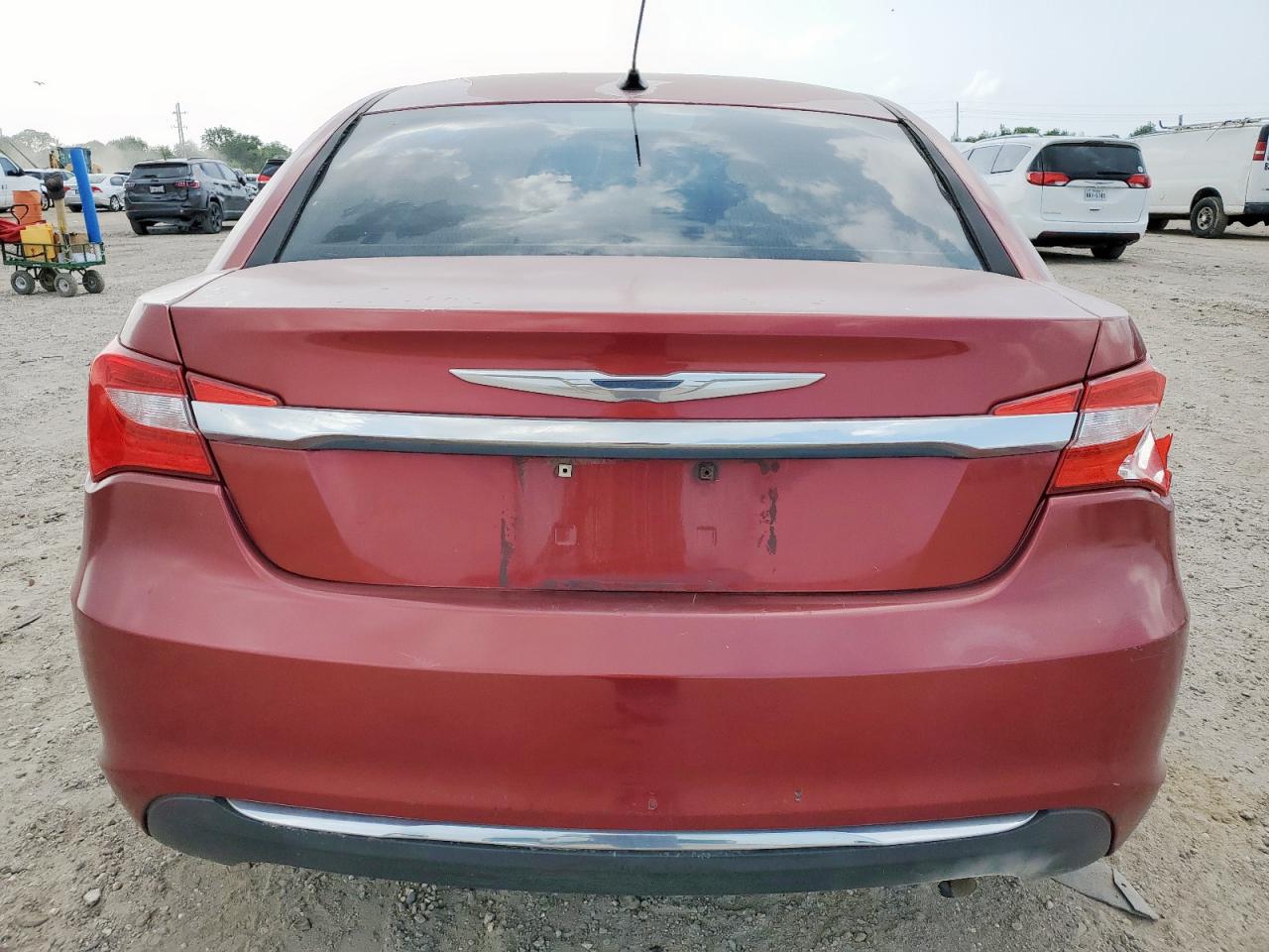 2011 Chrysler 200 Touring VIN: 1C3BC1FB4BN592785 Lot: 63392025