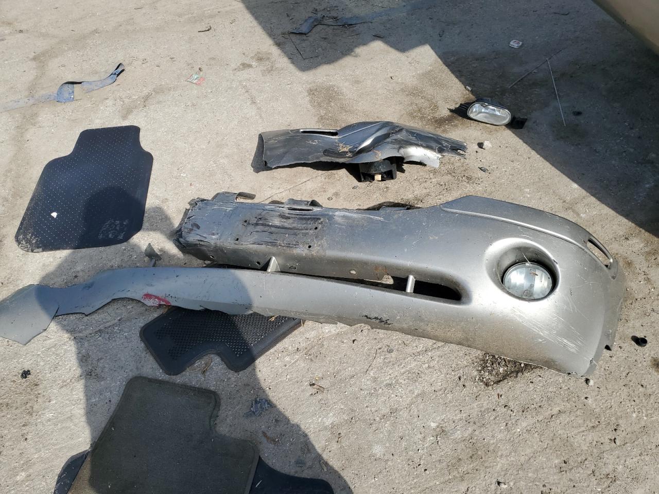 2003 GMC Envoy VIN: 1GKDT13S932242908 Lot: 65751735