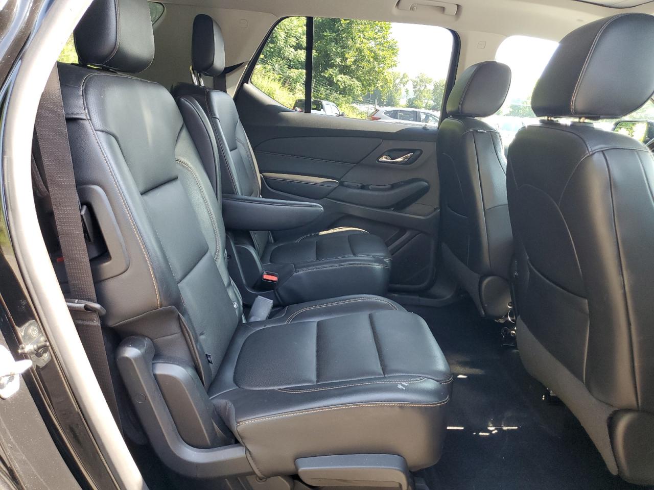 2018 Chevrolet Traverse Premier VIN: 1GNEVJKWXJJ186129 Lot: 65001655