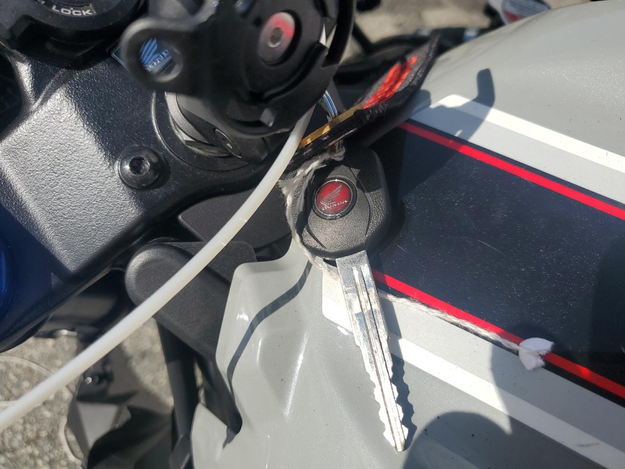 2025 Honda Cbr600 Rr VIN: JH2PC40H5SK200051 Lot: 65336485