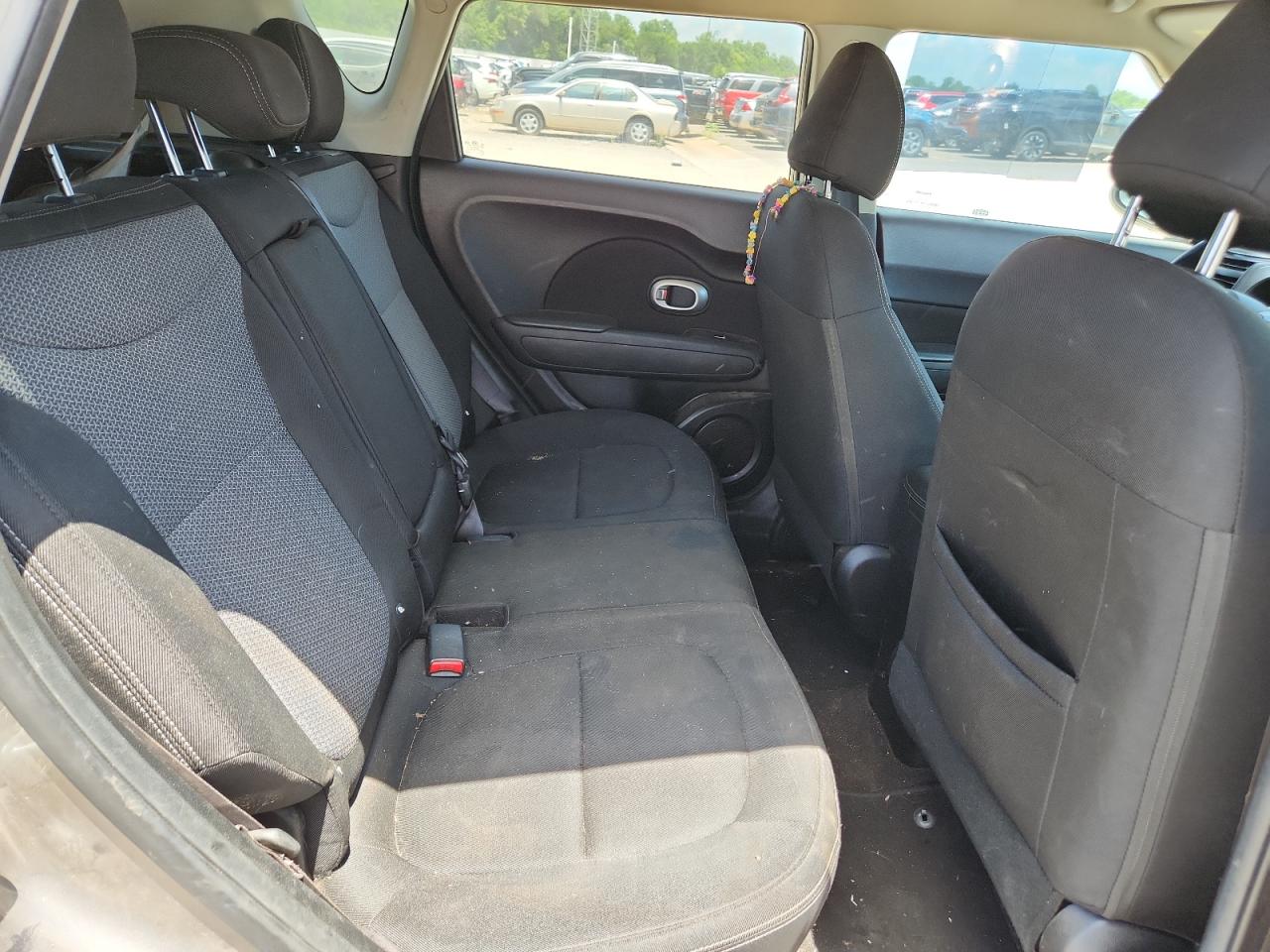 2018 Kia Soul + VIN: KNDJP3A57J7565723 Lot: 64307085