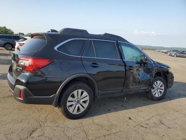  SUBARU OUTBACK 2018 Czarny