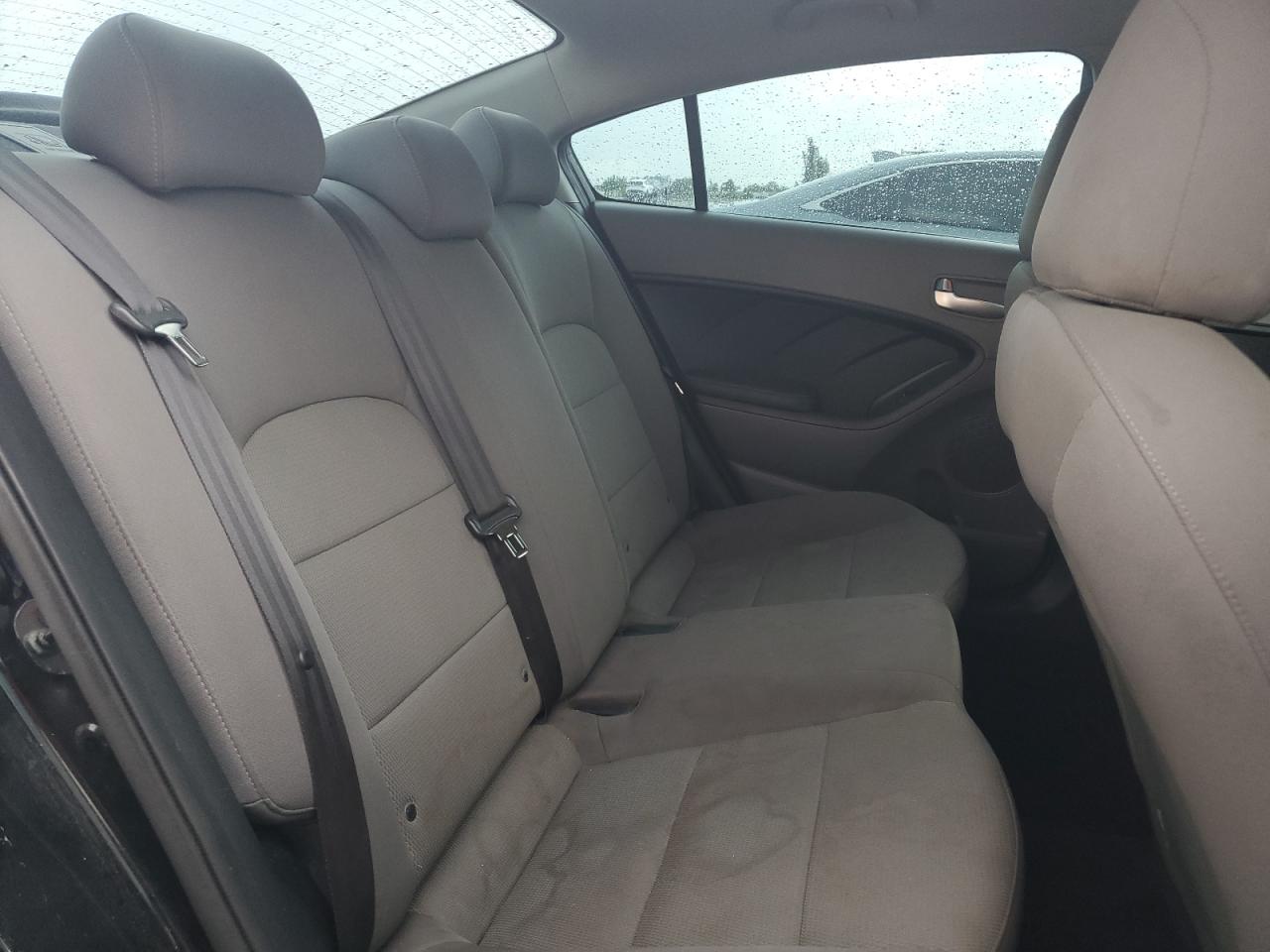 3KPFK4A72JE192165 2018 Kia Forte Lx